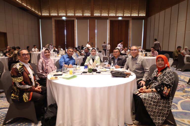 WhatsApp-Image-2025-10-21-at-13.36.51-1-768x512